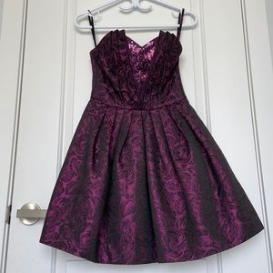beautiful strapless betsy johnson size 2 dress